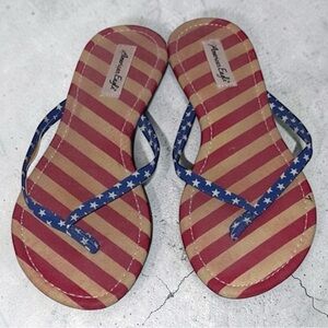 American Eagle Outfitters Red and Blue Star Sandals